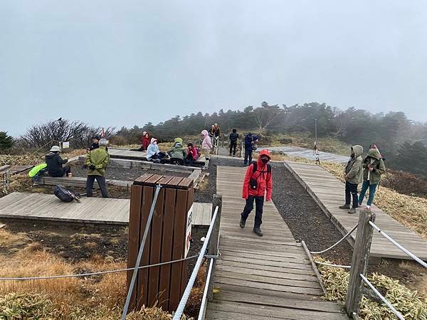 20241122 韓國最高峰漢拏山，觀音寺上，城板岳下