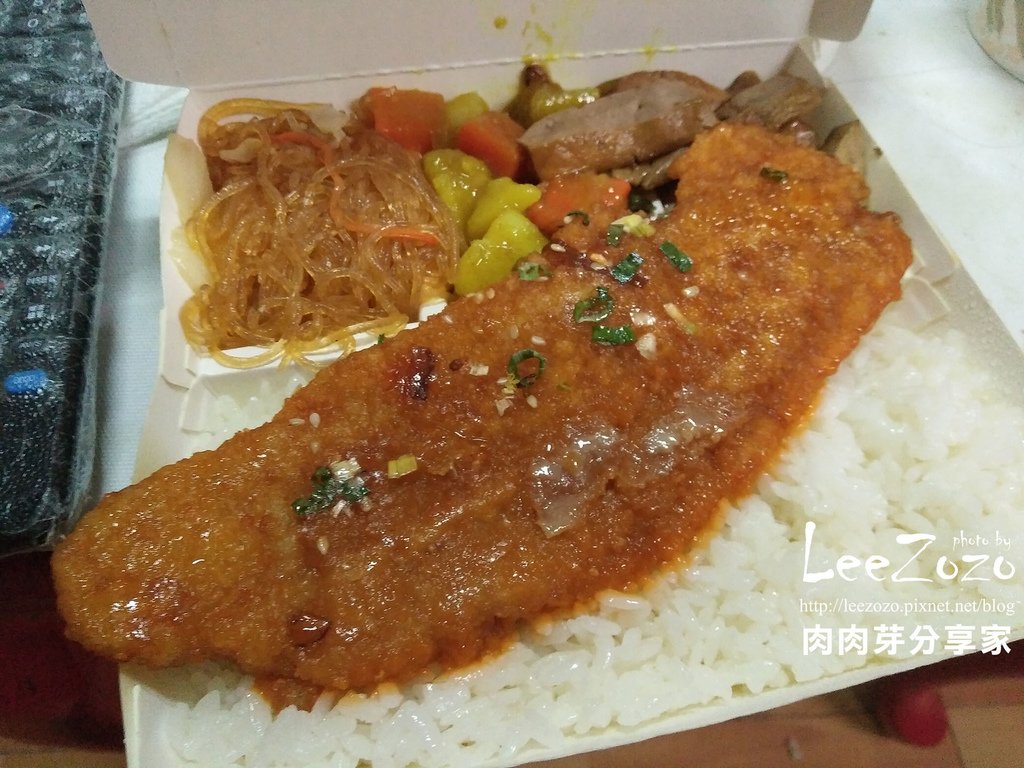 全津控肉排骨便當 (2).jpg