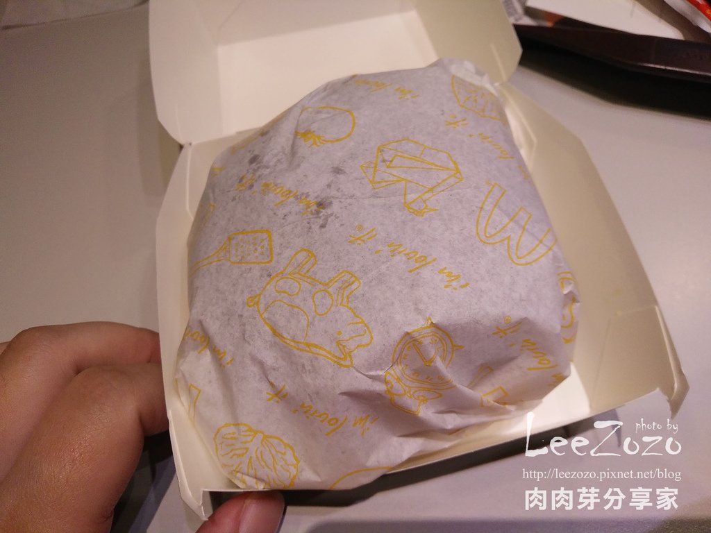 雙牛起司黑堡 (6).jpg