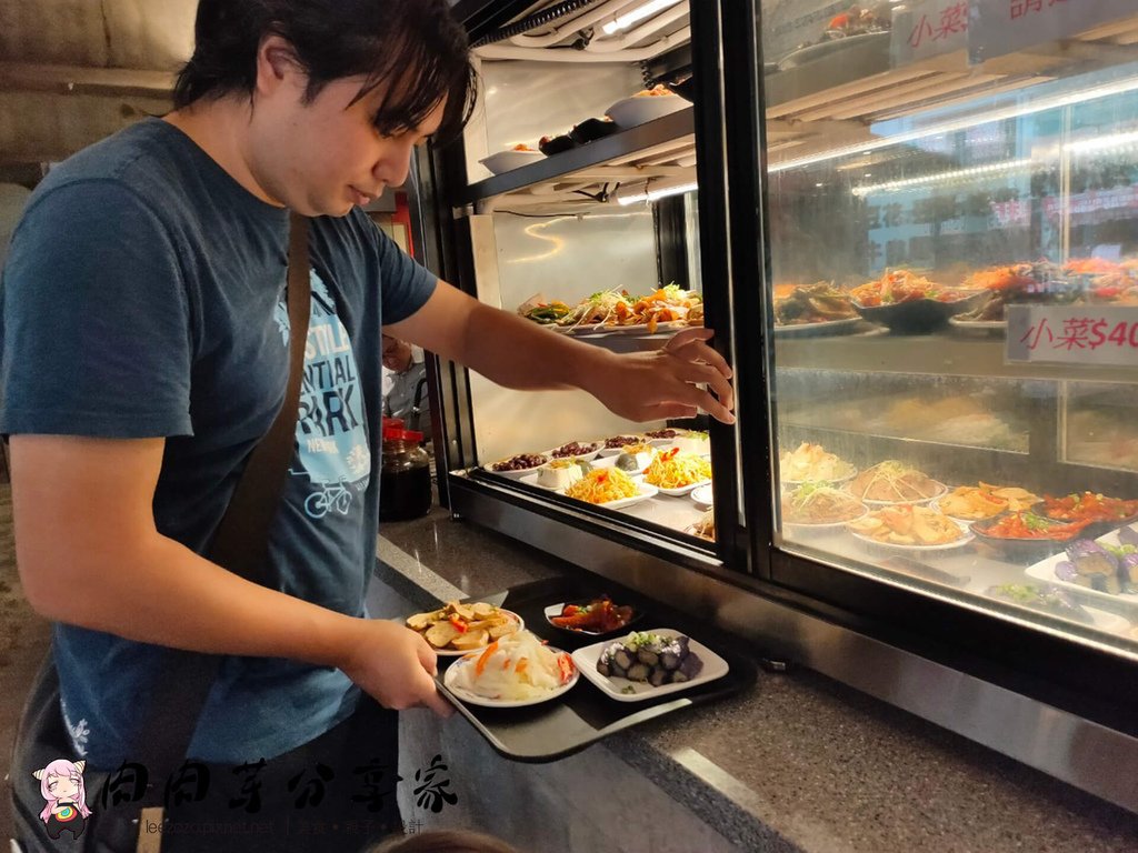 桃園美食藝文特區內牛肉麵店豆花吃到飽-呷霸牛肉麵南平店