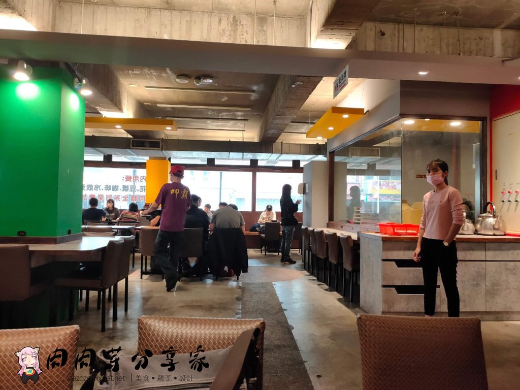 桃園美食藝文特區內牛肉麵店豆花吃到飽-呷霸牛肉麵南平店