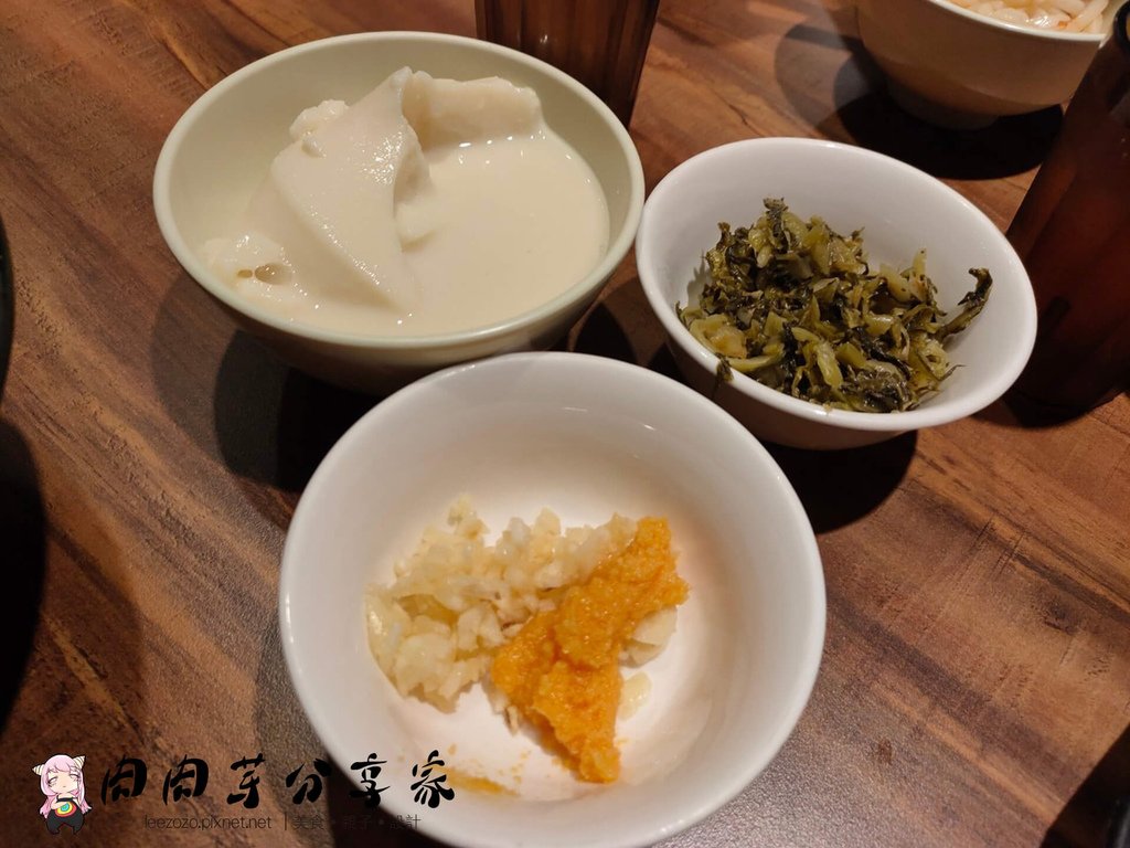 桃園美食藝文特區內牛肉麵店豆花吃到飽-呷霸牛肉麵南平店