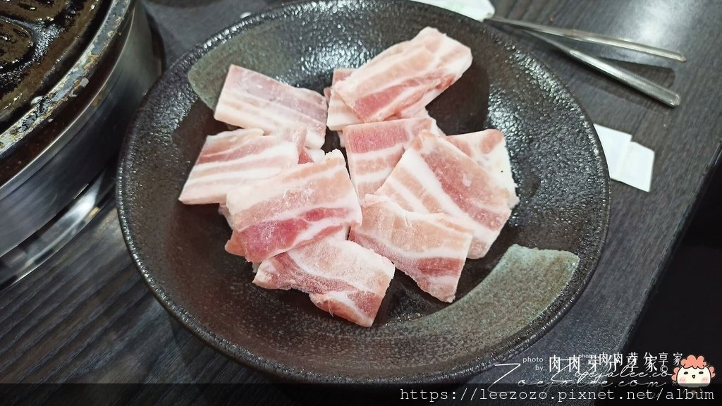 桃園蘆竹美食-平價美味道地的鍋蓋烤肉?還有韓國黑醬麵、韓式涼