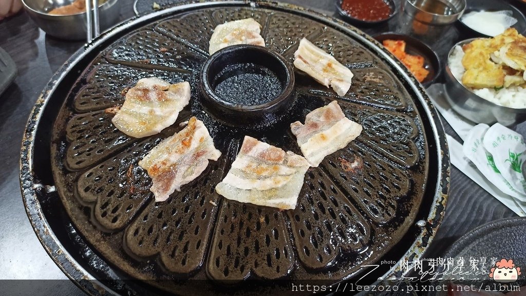 桃園蘆竹美食-平價美味道地的鍋蓋烤肉?還有韓國黑醬麵、韓式涼
