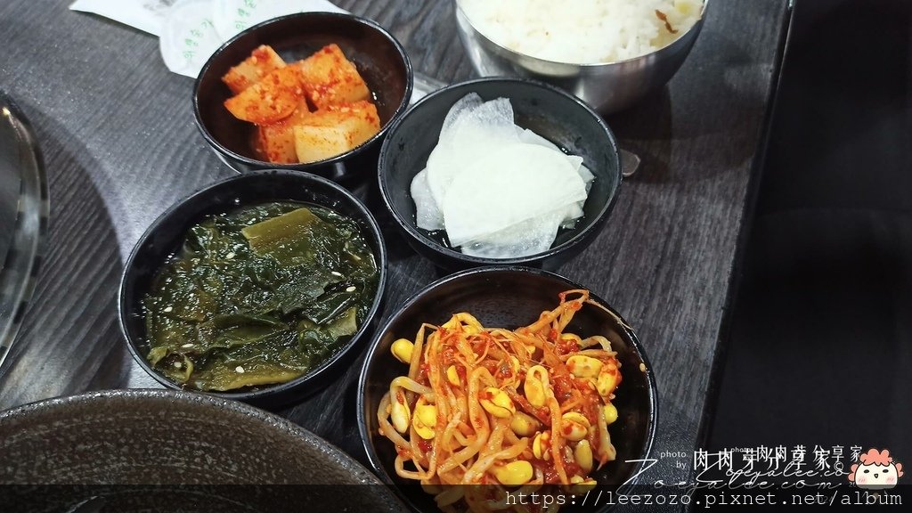 桃園蘆竹美食-平價美味道地的鍋蓋烤肉?還有韓國黑醬麵、韓式涼