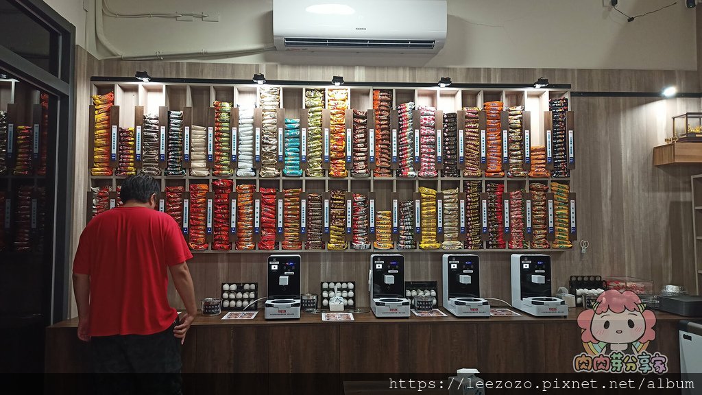桃園大竹隱藏在社區一樓的韓式無人拉麵店，配料無限免費加-嗨派