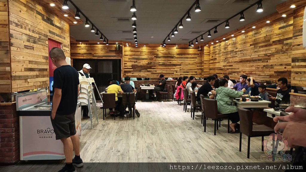 【銅板價享受高CP值鍋物！六扇門時尚湯鍋小火鍋全台地址＆自助