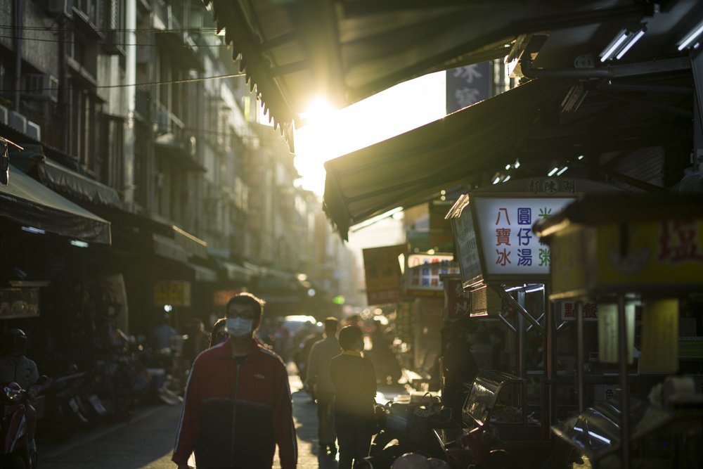 高雄三民市場夕陽記實