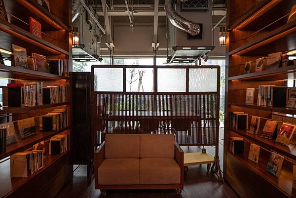 高雄承風青鳥書店攝影探訪