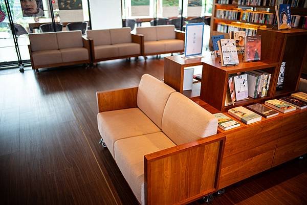 高雄承風青鳥書店攝影探訪