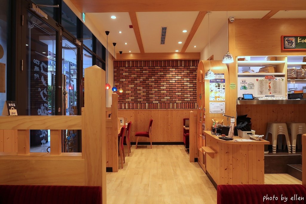 客美多咖啡 Komeda’s Coffee 桃園藝文店