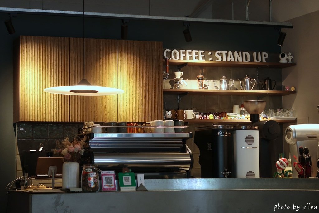 Coffee Stand Up 立良