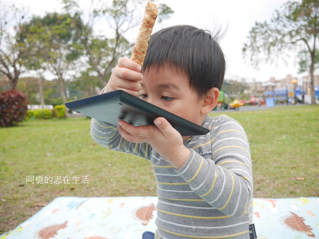 團購宅配美食手作蛋捲推薦》【錡煜蛋捲】低糖少油不會太甜不會太膩，單支包裝很保鮮，吃起來無壓力~包裝美觀大方，拿來送禮也超可以~錡煜蛋捲原味、錡煜蛋捲黑糖、錡煜蛋捲芝麻、錡煜蛋捲咖啡