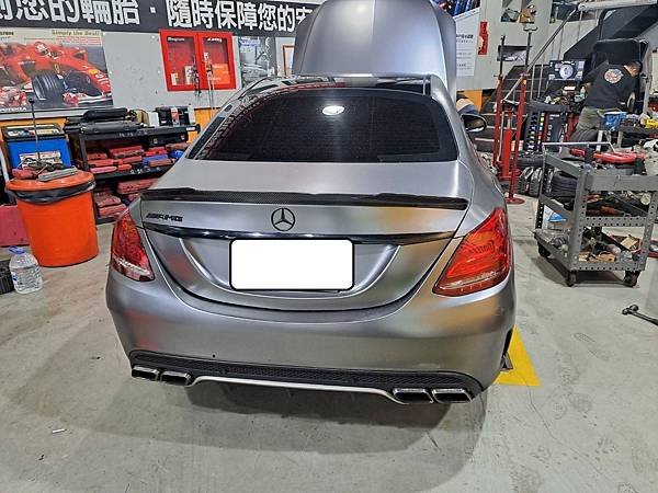 BENZ - W205 / 引擎周邊 . 健檢整修
