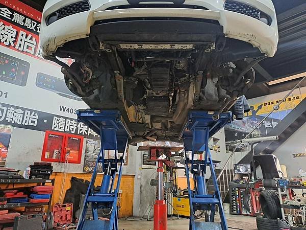 BMW - F20 / 引擎底盤周邊 . 健檢整修