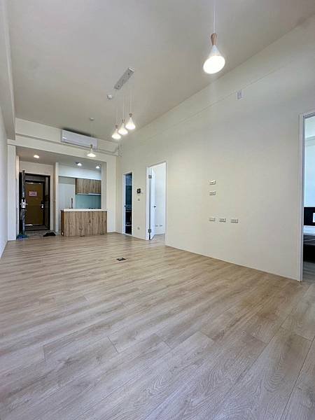 熊都敘建築2房2廳1衛1398萬/台中市東區東英八街