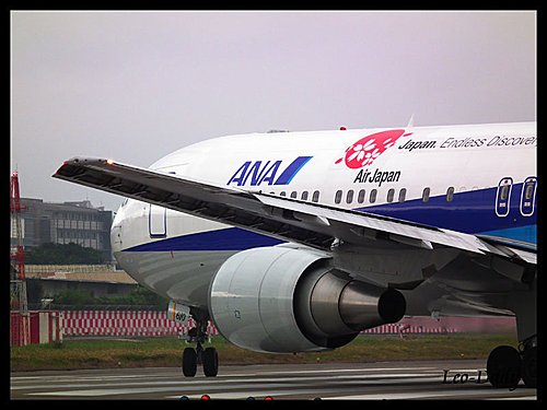 日航/全日空B767-300 櫻花彩繪@ 航空與1/500的想像世界與故事:: 痞客邦::