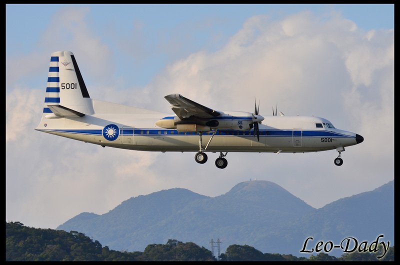 RCAF_5001_C678_04.jpg