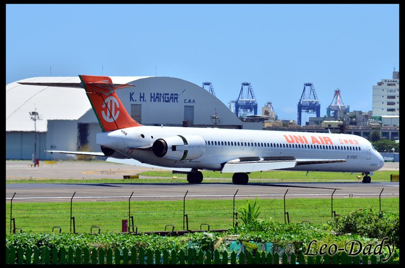 UIA_B-17921_B7-032_HAN_07.jpg