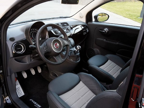 epcp_0810_18_z+hamann_fiat_500_abarth_695+hamann_custom_interior.jpg