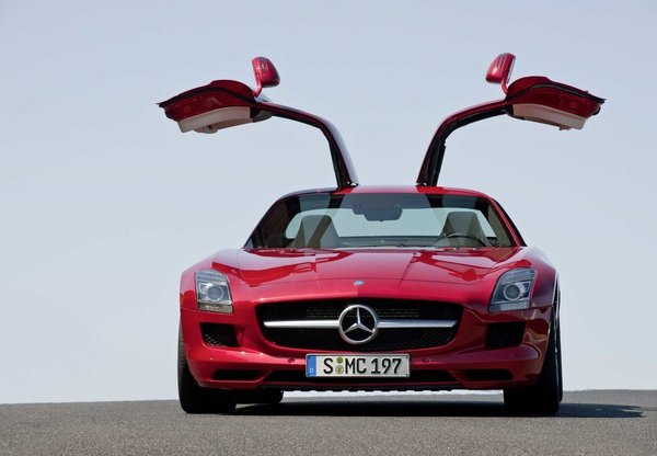 mb-sls-amg-gullwing-large_12.jpg