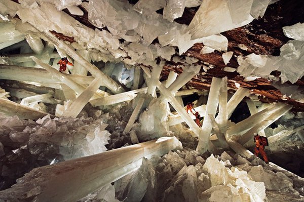 crystal-cave-615.jpg