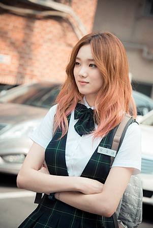 WE60426377_w1667.jpg