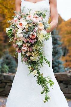 Cascade  Bouquet 瀑布形捧花