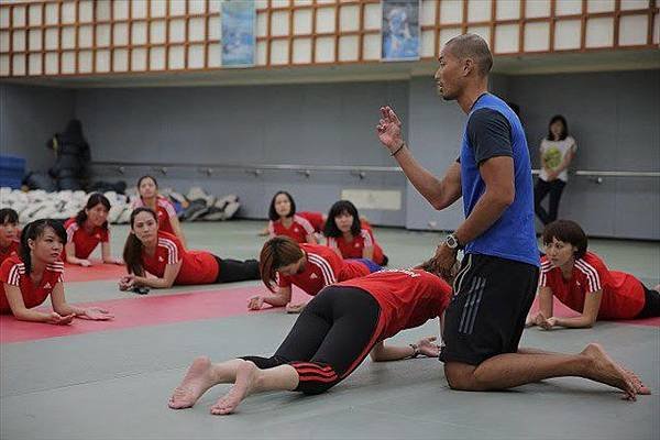 運動筆記 正面撐體