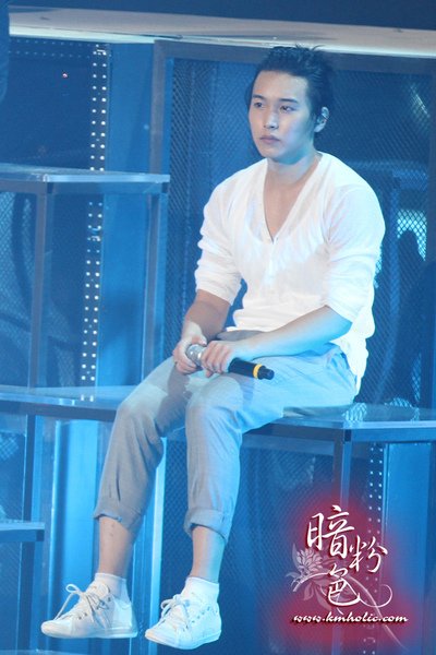 1023kmholic1.jpg