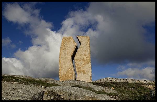 Pedra dos Cadris(石帆).jpg