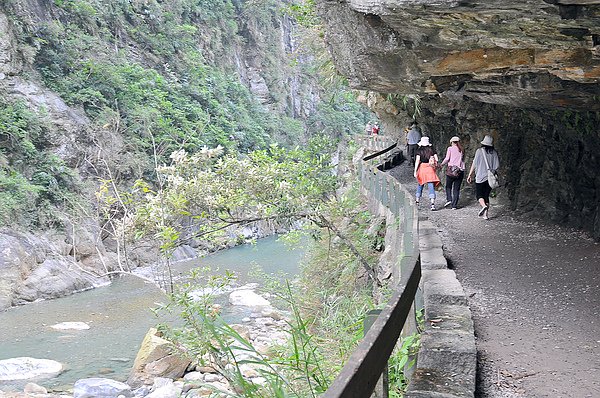 99年員工旅遊～花蓮 091.jpg