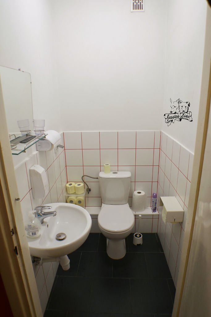 廁所 toilet