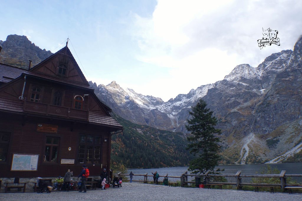 Morskie Oko湖畔的餐廳兼住宿