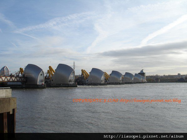 Thames Barrier Park-001.jpg