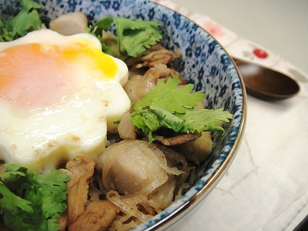 里芋燒肉丼