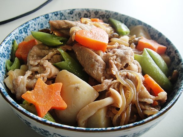 剝皮辣椒風味馬鈴薯燉肉