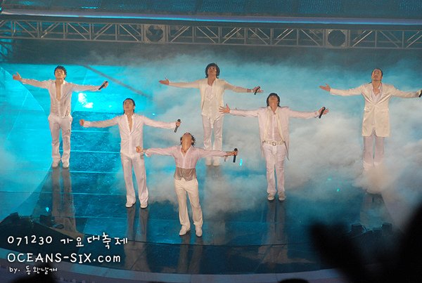 shinhwa22.jpg