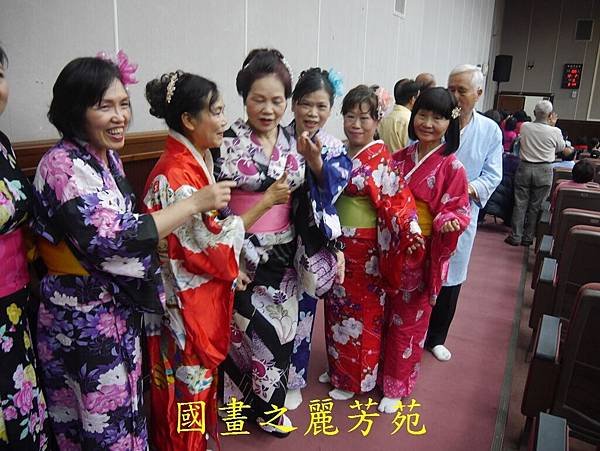 105 年松柏大學結業典禮---日語班舞蹈表演 (7).jpg