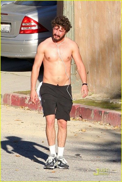 shia-labeouf-shirtless4.jpg