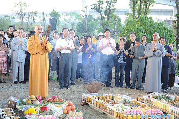 44帶隊長回向.jpg