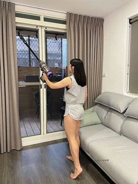 Dyson Digital Slim Submarine™吸塵器， 輕量乾濕洗地吸塵器，Dyson NF42吸塵器，Dyson NF42 洗地機，dyson吸塵器，吸塵器推薦，無線吸塵器，洗地機推薦，乾濕兩用吸塵器，塵蟎吸塵器，濕拖吸塵器推薦，洗地吸塵器，輕量吸塵器推薦，吸塵器，洗地機