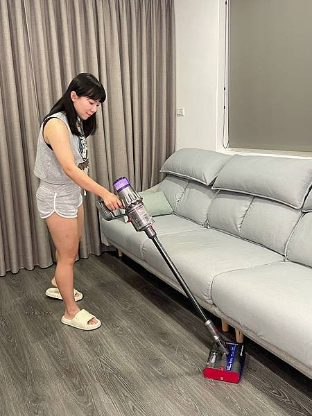 Dyson Digital Slim Submarine™吸塵器， 輕量乾濕洗地吸塵器，Dyson NF42吸塵器，Dyson NF42 洗地機，dyson吸塵器，吸塵器推薦，無線吸塵器，洗地機推薦，乾濕兩用吸塵器，塵蟎吸塵器，濕拖吸塵器推薦，洗地吸塵器，輕量吸塵器推薦，吸塵器，洗地機