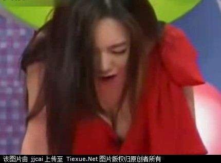 美女吃牛鞭表情太銷魂了 (7).jpg