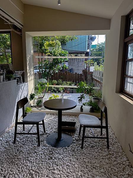 林椐 Neighborhood Coffee Studio