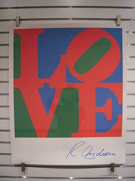 這個著名的&quot;LOVE&quot; 雕塑作品,原來是出自於Robert Indiana.