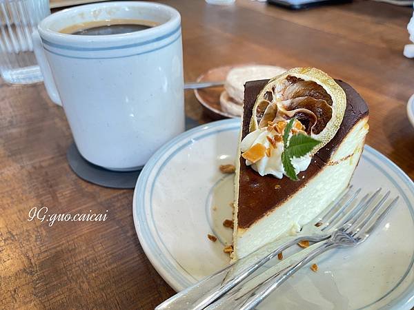 《咖啡》新北市基隆廟口【安樓咖啡Enzo Cafe】❤老宅下