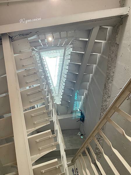 《咖啡》新北市基隆廟口【安樓咖啡Enzo Cafe】❤老宅下