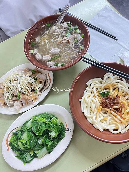 《美食》板橋推薦小吃【湖口老街 客家美食】客家小炒❤俗又大碗