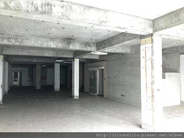 新竹市~東門街~圓環大坪數辦公二樓店面★獨立進出★餐飲可